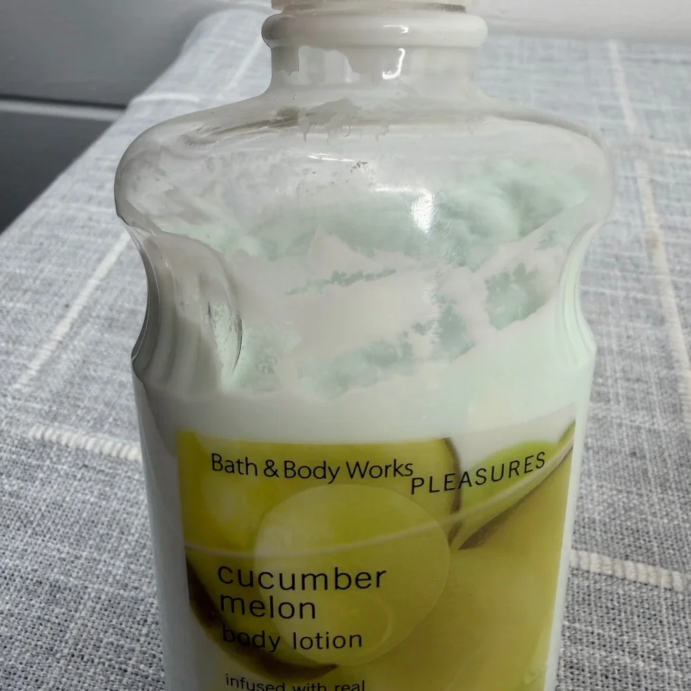 VTG Bath & Body Works Pleasures Cucumber Melon Body Lotion 8oz Original 80% Full